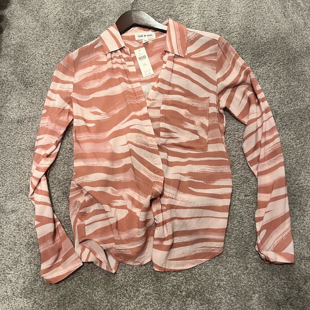 NWT Anthropologie Cloth & Stone Print Button Down Top
